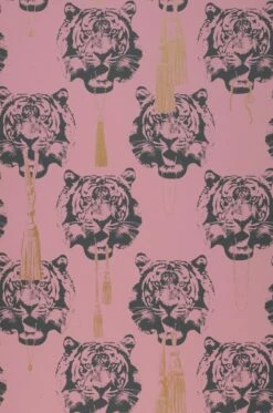 Tapete Coco Tiger Hellrosa -Wallpaper From The 70s Geschäft 341114 A Coco Tiger 2880x1440