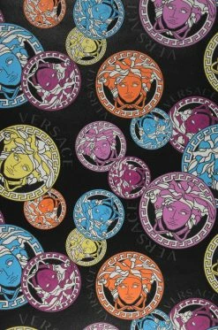 Versace Tapete Medusa Schwarz 8 Versace Tapete Medusa Schwarz -Wallpaper From The 70s Geschäft 410972 A Medusa 2880x1440