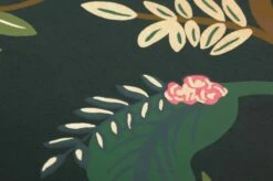 Tapete Peacock Tree Dunkelgrün -Wallpaper From The 70s Geschäft 790104 B Peacock Tree 2880x1440