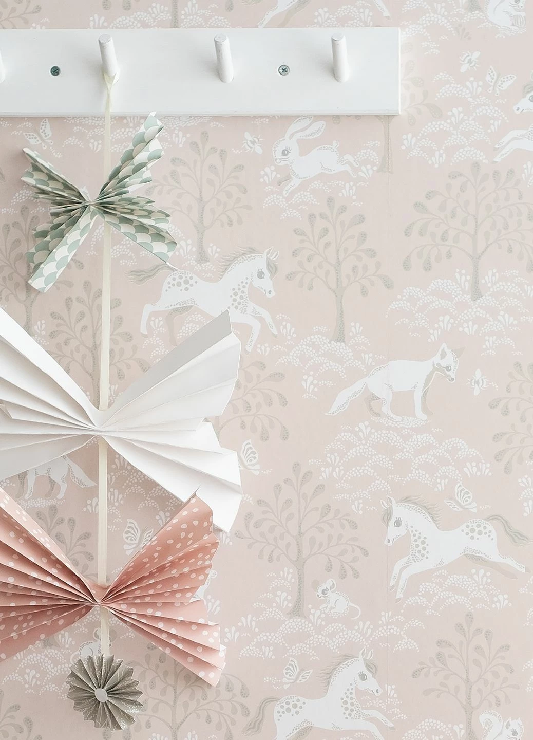 Tapete Fairytale Blassrosenholz 7 Tapete Fairytale Blassrosenholz – Bild 5