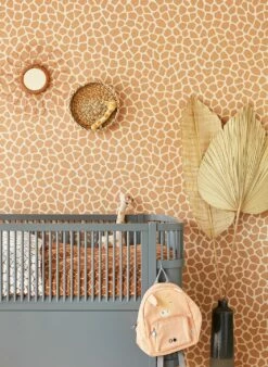 Tapete Giraffe Coat Terrakotta -Wallpaper From The 70s Geschäft Giraffe Coat A 822091 2880x1440