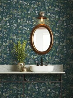 Selbstklebende Tapete Juniper Forest Grüntöne -Wallpaper From The 70s Geschäft Juniper Forest B 790153 2880x1440