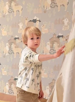 Tapete Lama Village Hellgrau -Wallpaper From The 70s Geschäft Lama Village C 389361 2880x1440