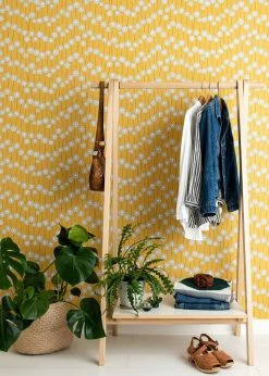 Tapete Meadow Ginstergelb -Wallpaper From The 70s Geschäft Meadow B 690141 2880x1440