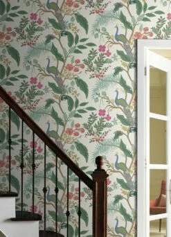 Tapete Peacock Tree Pastelltürkis -Wallpaper From The 70s Geschäft Peacock Tree B 790101 2880x1440