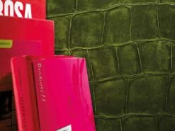 Tapete Croco 05 Dunkelgrün -Wallpaper From The 70s Geschäft croco05 345105 b 2880x1440